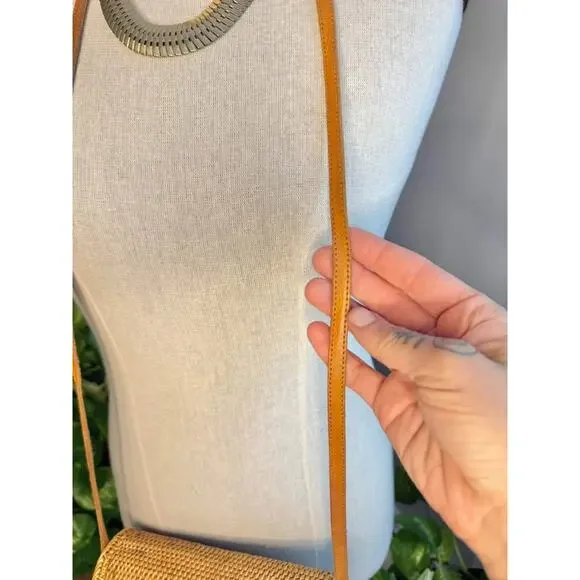 Vintage Bali Rattan and Leather Envelope Crossbody Bag - Picture 10 of 10